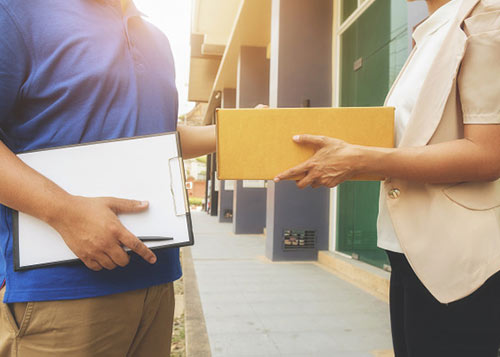 Service de transport de colis rapide, fiable et efficace Service de transport de colis rapide, fiable et efficace